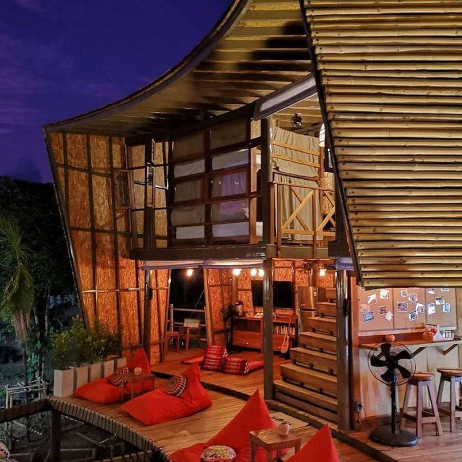 Hotel The Mud Bamboo Cafe And Beds Ban Bang Po Exterior foto